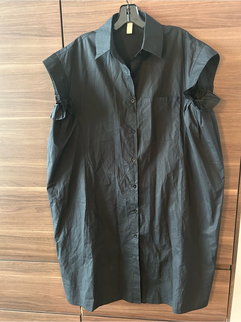 Women’s Black Cap-Sleeve Button-Down Shirt Dress